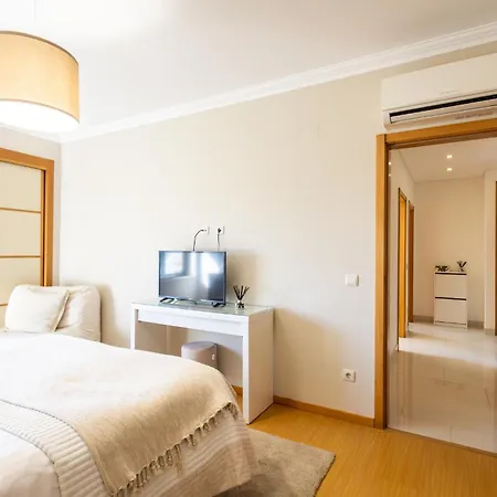 Atlantico - By Smarthomes Сан-Мартинью-ду-Порту